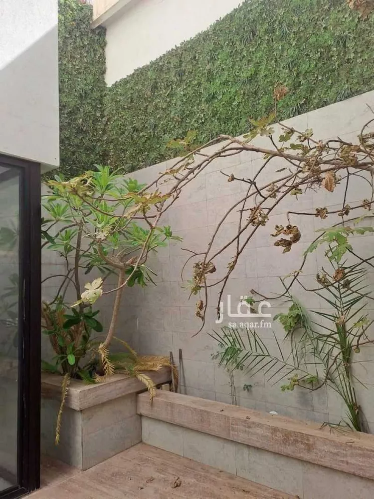 Floor for Sale in Riyadh Ar Rawdah