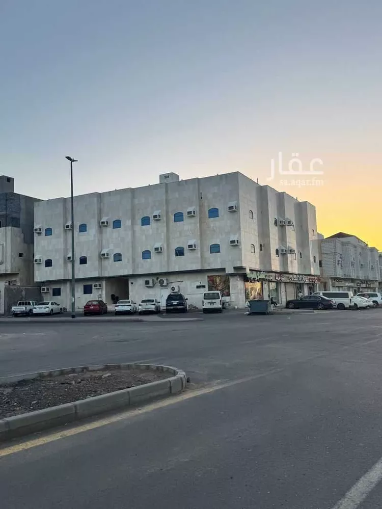 عمارة للبيع في شارع معاذ بن الحارث الخزرجى, حي أبوبريقاء, مدينة المدينة المنورة, منطقة المدينة المنورة صورة 2