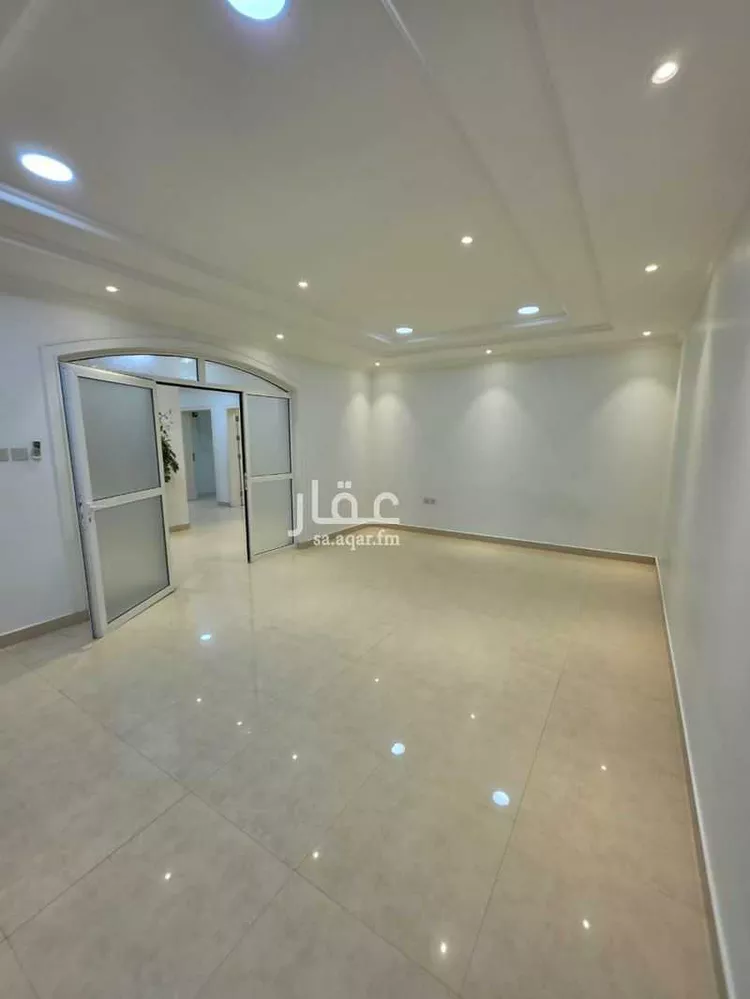 Floor for Rent in Riyadh Shubra صورة 3