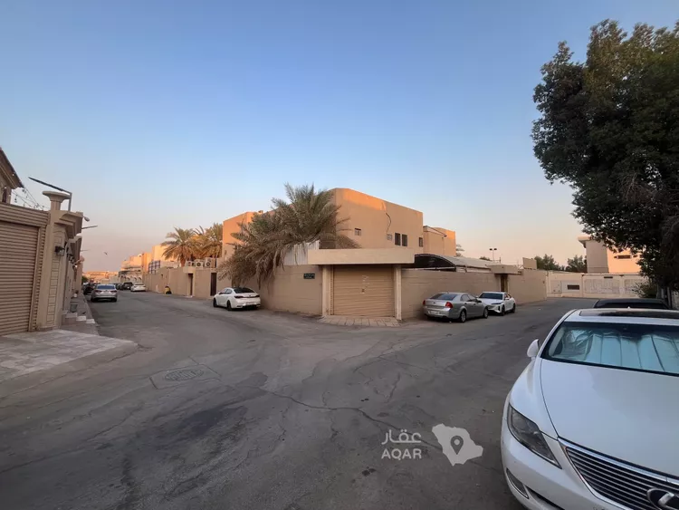 فيلا للبيع في شارع عبدالرحمن بن مهنا, حي سلطانة, مدينة الرياض, منطقة الرياض 3