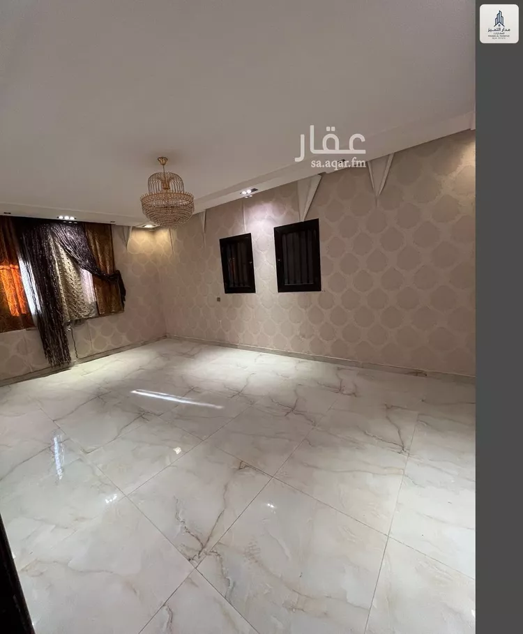 فيلا للبيع في شارع يزيد بن مزيد, حي سلطانة, مدينة الرياض, منطقة الرياض صورة 2