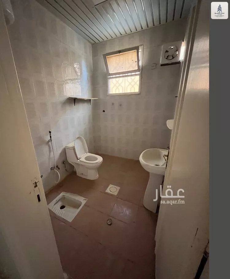 فيلا للبيع في شارع جبل الأرام, حي شبرا, مدينة الرياض, منطقة الرياض صورة 2