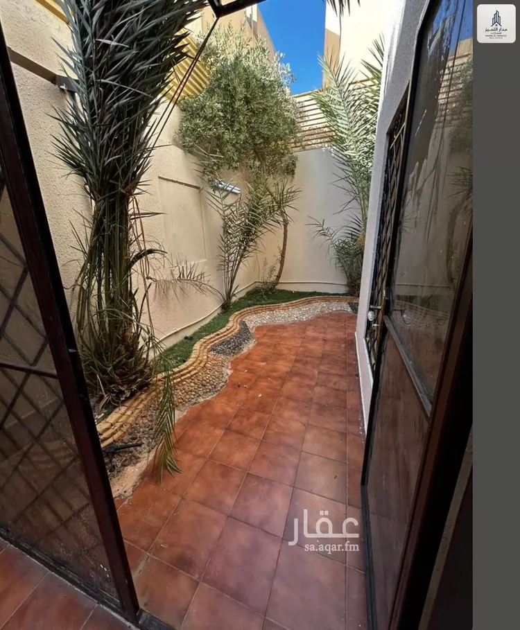 فيلا للإيجار في شارع عبيد الله الزهدي, حي نمار, مدينة الرياض, منطقة الرياض