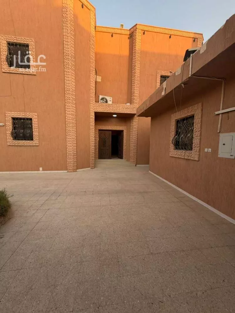 فيلا للبيع في شارع السكينة, حي شبرا, مدينة الرياض, منطقة الرياض صورة 3