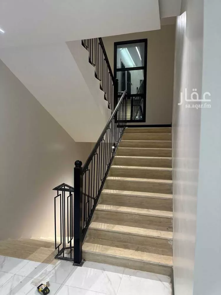 عمارة للإيجار في شارع أبي القاسم الزجاجي, حي السويس 1, مدينة جازان, منطقة جازان صورة 4