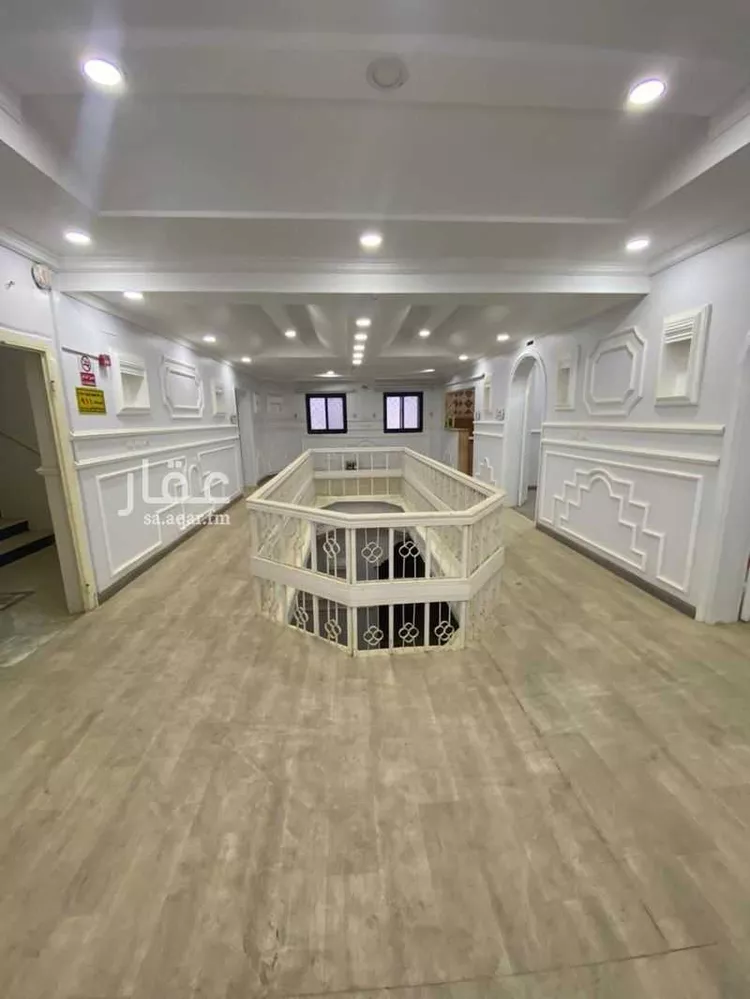 فيلا للإيجار في شارع طريق الملك خالد بن عبد العزيز, حي السوق, مدينة الباحة, منطقة الباحة صورة 5