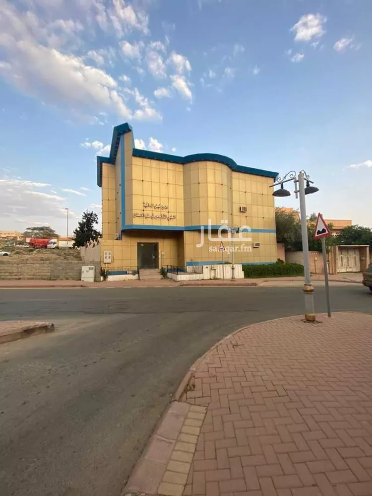 فيلا للإيجار في شارع طريق الملك خالد بن عبد العزيز, حي السوق, مدينة الباحة, منطقة الباحة