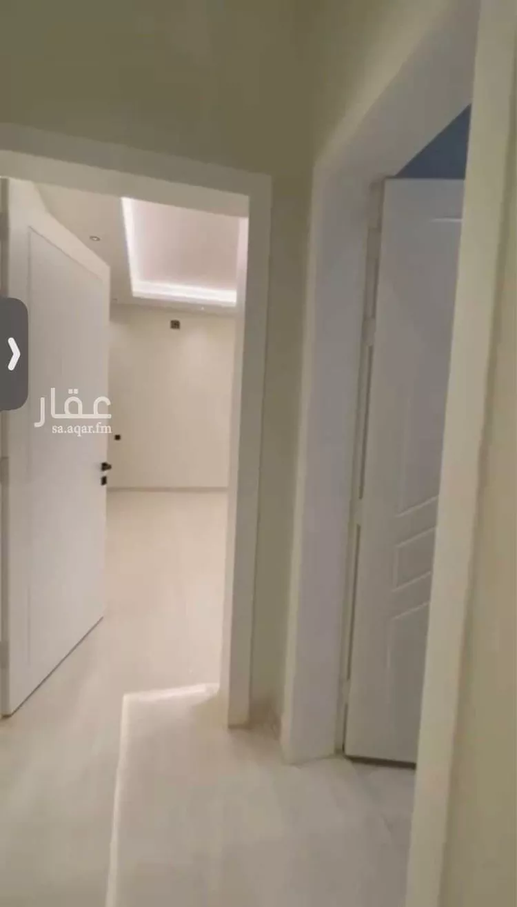 فيلا للبيع في شارع الأمير عبدالله بن سعود بن عبدالله صنيت, حي بدر, مدينة الرياض, منطقة الرياض 18