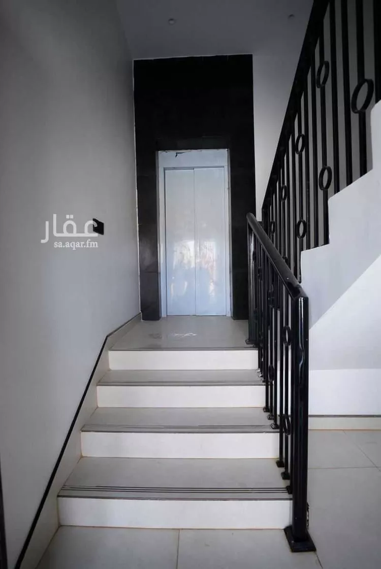 دور للبيع في شارع أحمد بن أبي عيسى, حي المرجان, مدينة الرياض, منطقة الرياض 8