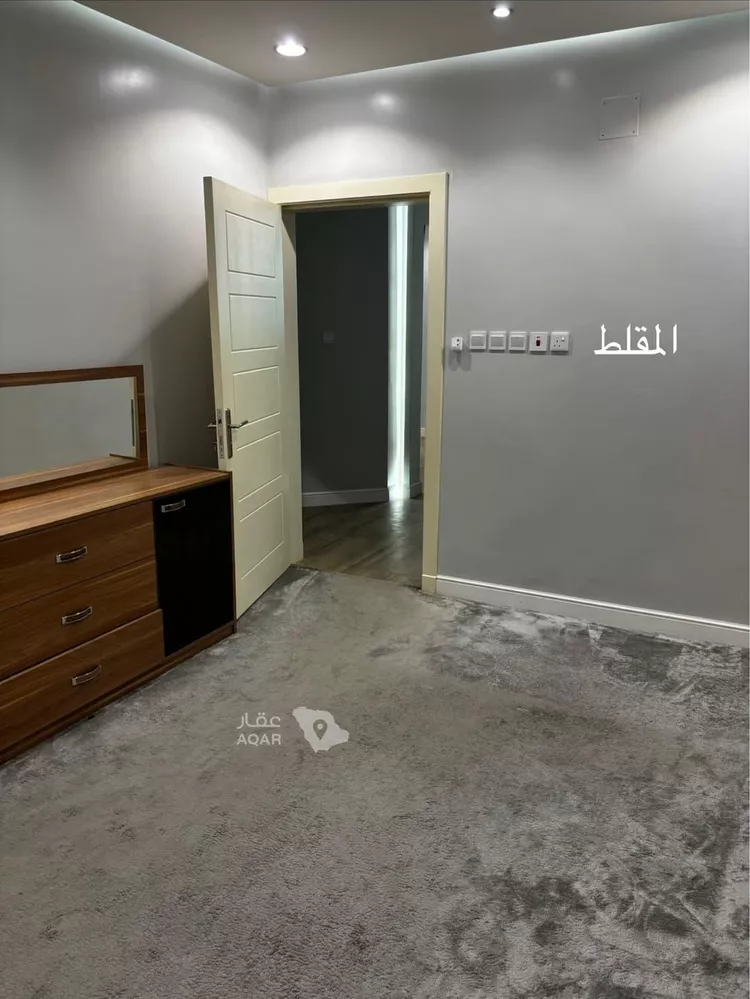 Floor for Rent in Riyadh Al Yarmouk 5
