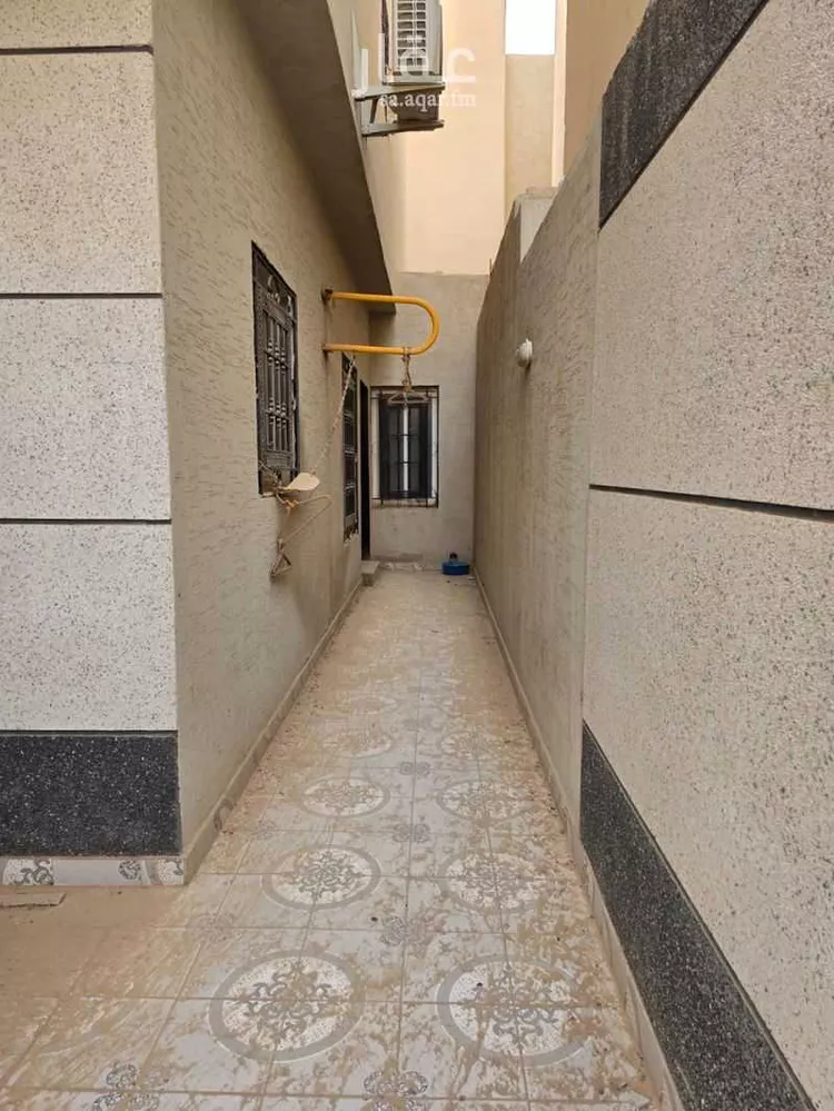 فيلا للبيع في شارع تاج الرؤساء, حي الرمال, مدينة الرياض, منطقة الرياض صورة 2