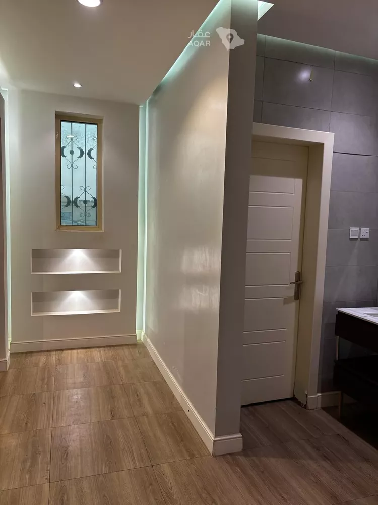 Floor for Rent in Riyadh Al Yarmouk 14