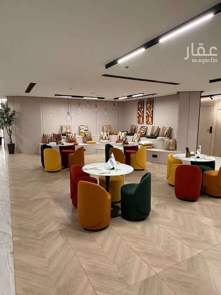 مكتب تجاري للإيجار في شارع طريق المدينة المنورة, حي الحمراء, مدينة جدة, منطقة مكة المكرمة 9
