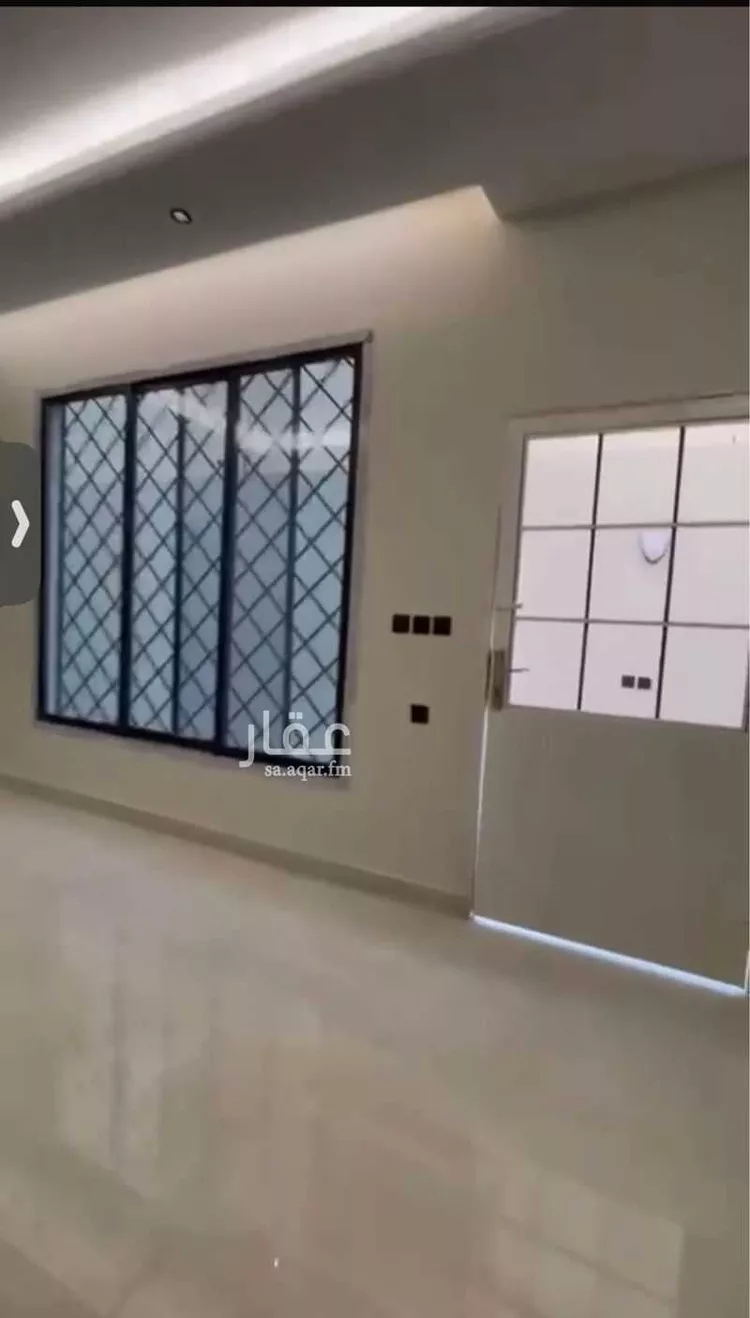 فيلا للبيع في شارع الأمير عبدالله بن سعود بن عبدالله صنيت, حي بدر, مدينة الرياض, منطقة الرياض 15