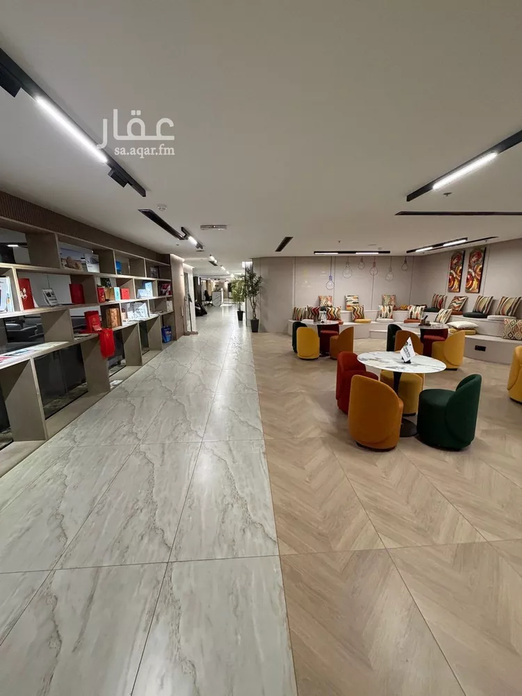مكتب تجاري للإيجار في شارع طريق المدينة المنورة, حي الحمراء, مدينة جدة, منطقة مكة المكرمة 23