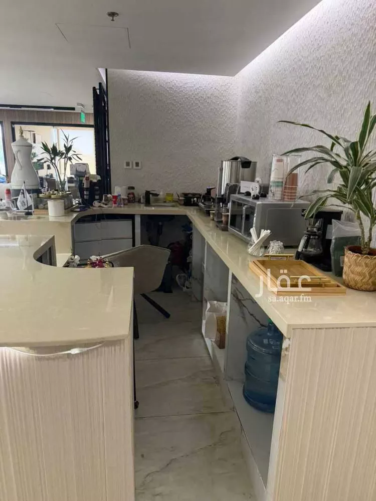 كشك للإيجار في شارع طريق المدينة المنورة, حي الحمراء, مدينة جدة, منطقة مكة المكرمة صورة 2