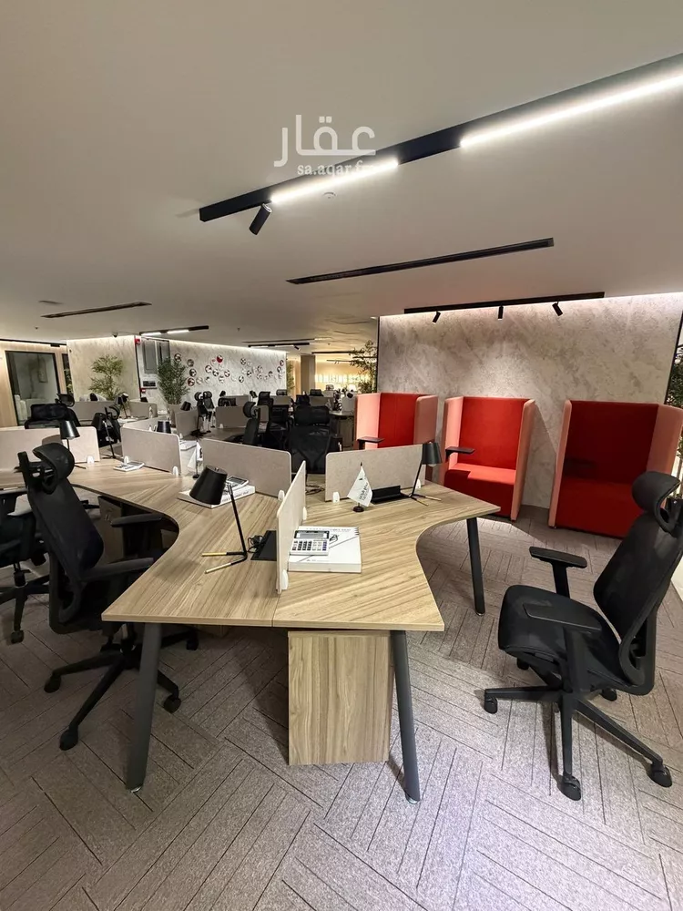 مكتب تجاري للإيجار في شارع طريق المدينة المنورة, حي الحمراء, مدينة جدة, منطقة مكة المكرمة 7