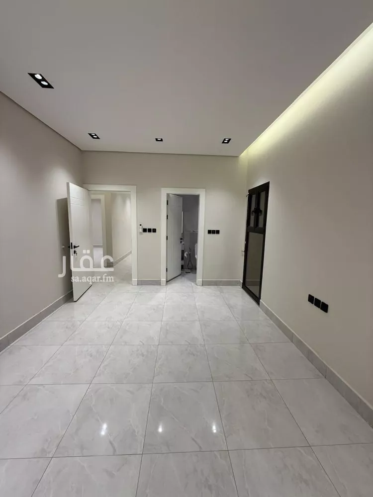 دور للبيع في شارع رقم 524, حي النرجس, مدينة الرياض, منطقة الرياض 9