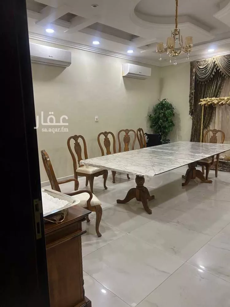 فيلا للبيع في شارع ابن الناصر, حي النهضة, مدينة الدمام, المنطقة الشرقية صورة 5