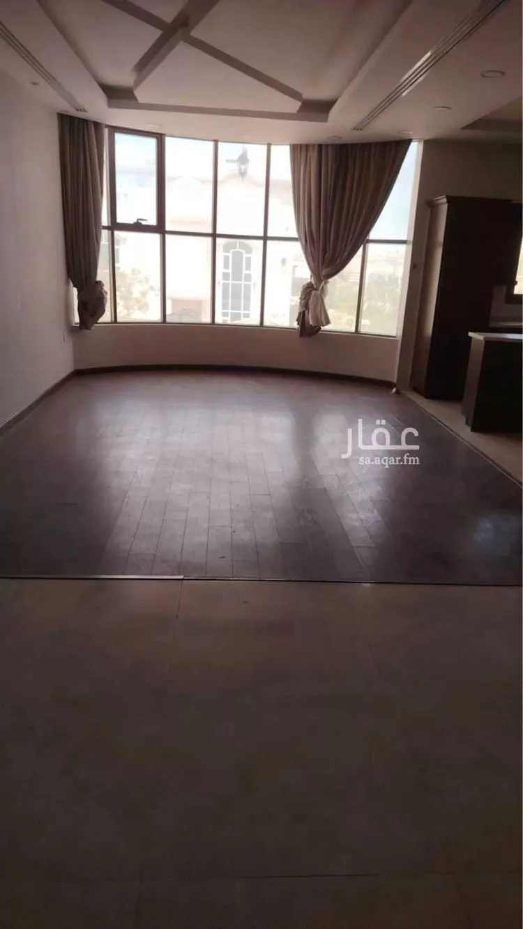 فيلا للبيع في شارع ابن الناصر, حي النهضة, مدينة الدمام, المنطقة الشرقية 14