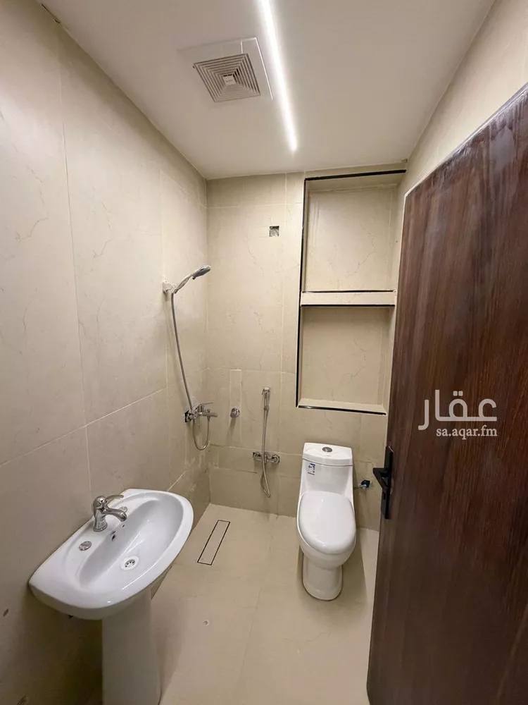 شقة للإيجار في شارع ابي بكر الصديق الفرعي, حي المصيف, مدينة الرياض, منطقة الرياض صورة 4