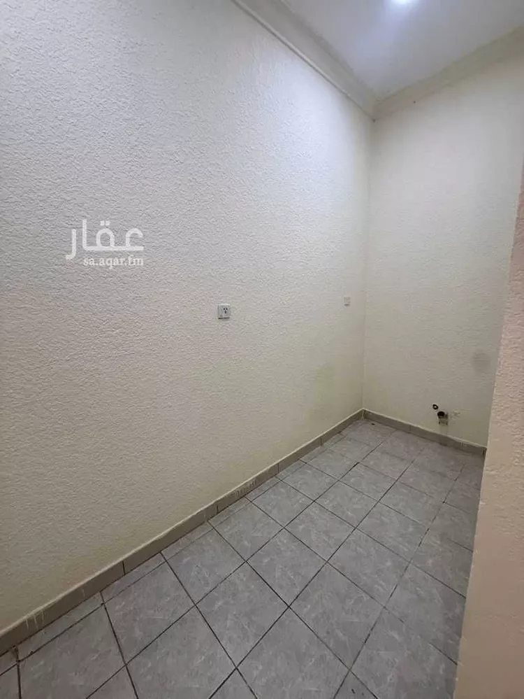 عمارة للإيجار في شارع عبدالقادر الجزائري, حي الدار البيضاء, مدينة الرياض, منطقة الرياض صورة 2