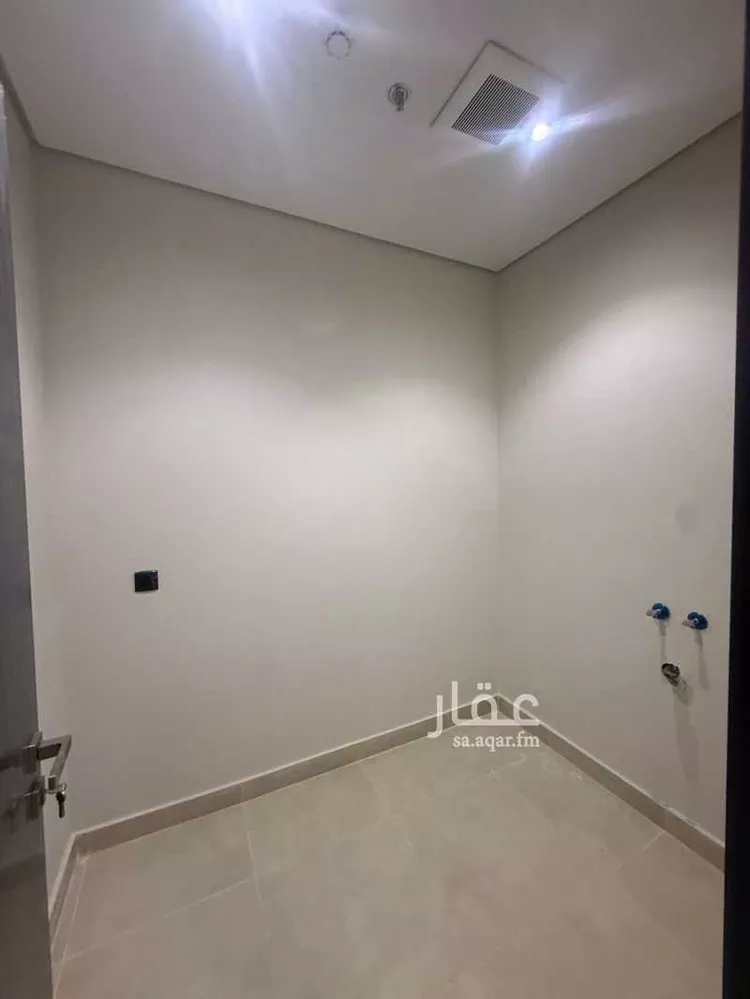 عمارة للإيجار في شارع يوسف الداودي, حي السعادة, مدينة الرياض, منطقة الرياض 13