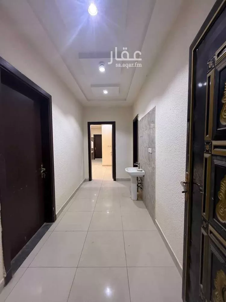 عمارة للإيجار في شارع عبدالقادر الجزائري, حي الدار البيضاء, مدينة الرياض, منطقة الرياض صورة 2