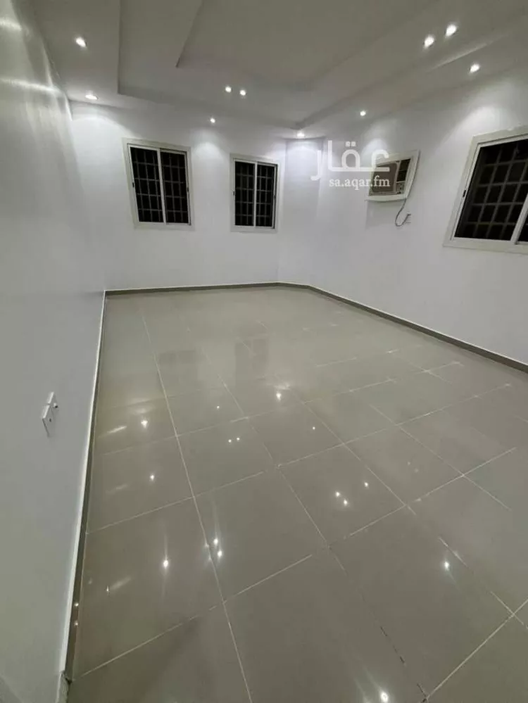 شقة للبيع في شارع ابن حامد الغرناطي ، حي الحلقة الغربية ، الطائف ، الطائف صورة 2