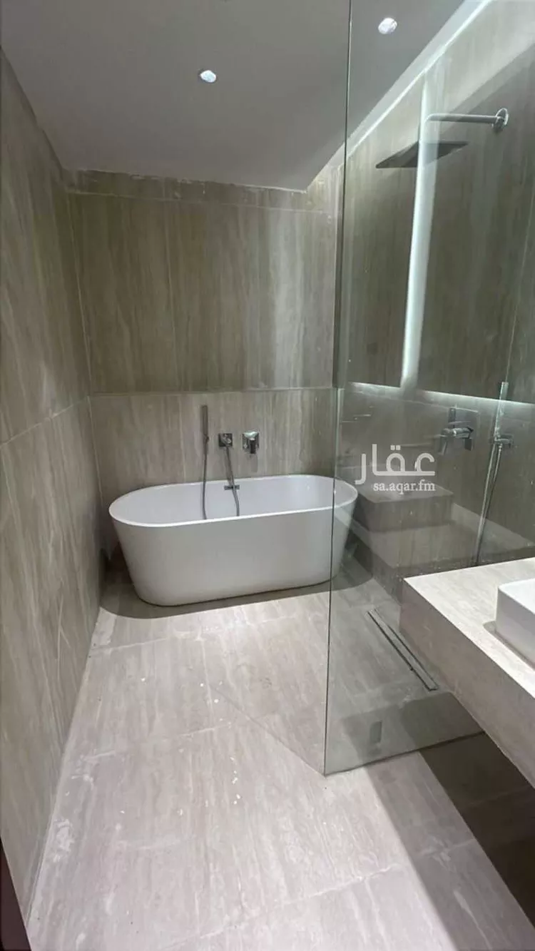 فيلا للإيجار في شارع أحمد الزاهد, حي العليا, مدينة الرياض, منطقة الرياض صورة 2