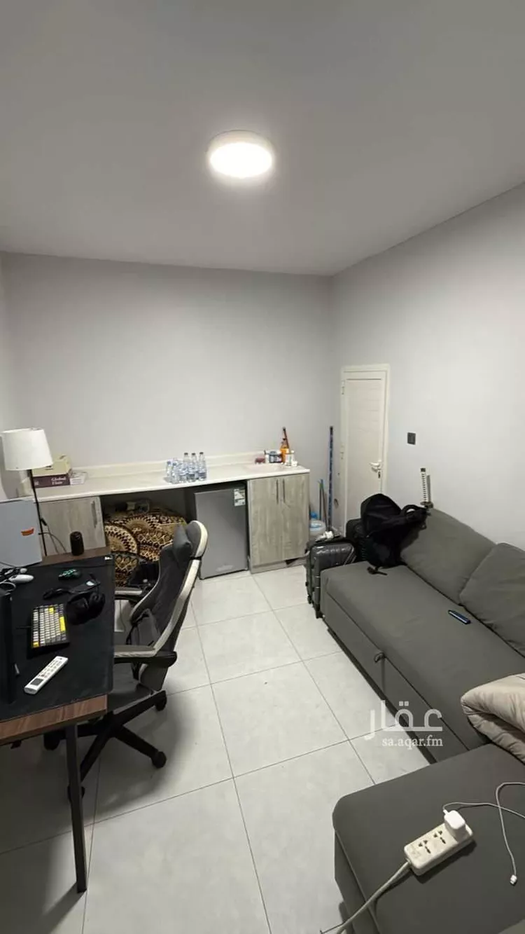 غرفة للإيجار في شارع المذنب, حي مكه الجنوبيه, مدينة مدينه الجبيل الصناعيه, المنطقة الشرقية