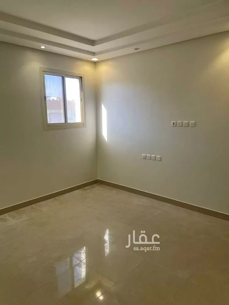 Floor for Rent in Ad Diriyah Al Khalidiyah صورة 5