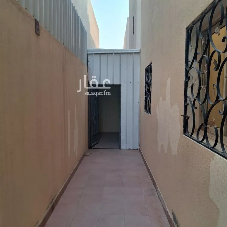 Floor for Rent in Riyadh Al Aqiq 6