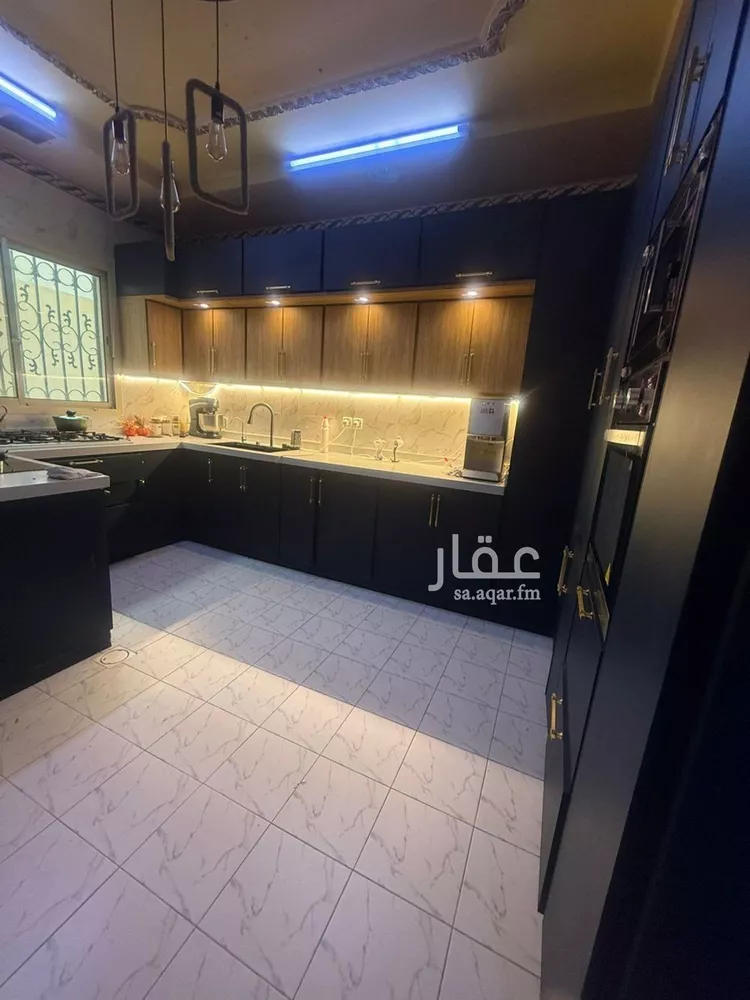 فيلا للبيع في شارع المركب, حي اليرموك, مدينة الرياض, منطقة الرياض صورة 2