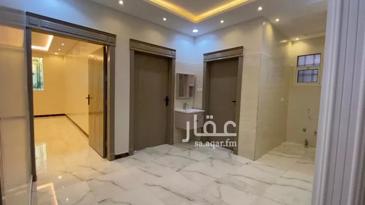 فيلا للإيجار في شارع الشيخ محمد عمر بري, حي الرمال, مدينة الرياض, منطقة الرياض 8