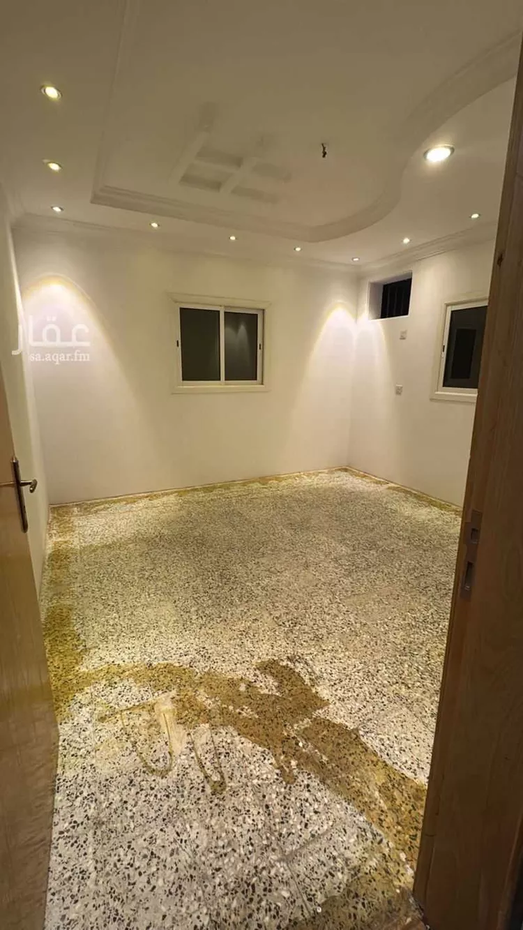 شقة للإيجار في شارع عمر ابن الحاجب, حي الظرفة, مدينة خميس مشيط, منطقة عسير صورة 3