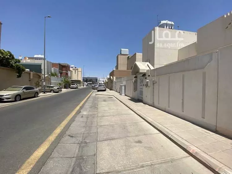 فيلا للبيع في شارع أحمد بن خزيمة ، حي الخالدية ، المدينة المنورة ، منطقة المدينة المنورة صورة 3