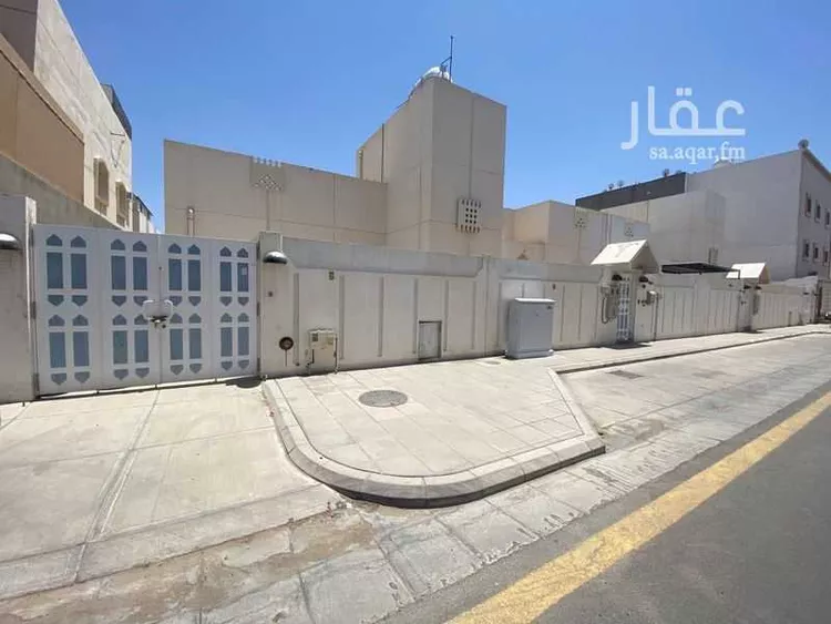 فيلا للبيع في شارع أحمد بن خزيمة ، حي الخالدية ، المدينة المنورة ، منطقة المدينة المنورة صورة 2