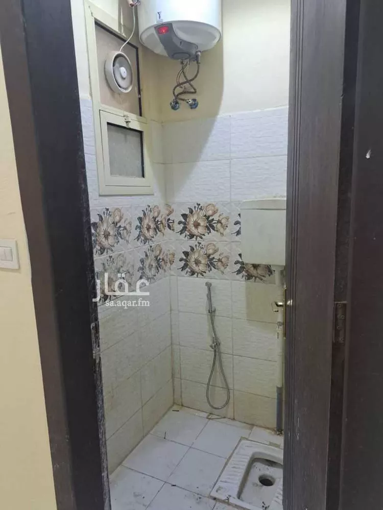 عمارة للإيجار في شارع السلطان قابوس بن سعيد, حي المعيزيلة, مدينة الرياض, منطقة الرياض صورة 5