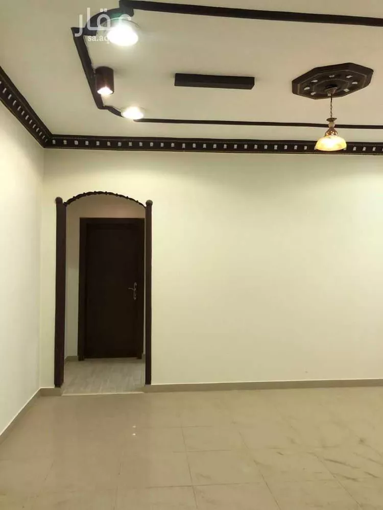 مكتب تجاري للإيجار في شارع الطائف, حي ظهرة لبن, مدينة الرياض, منطقة الرياض