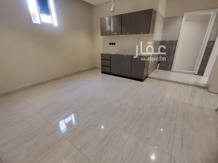 شقة للإيجار في شارع طريق الامام عبدالله بن سعود بن عبدالعزيز الفرعى, حي إشبيلية, مدينة الرياض, منطقة الرياض صورة 2