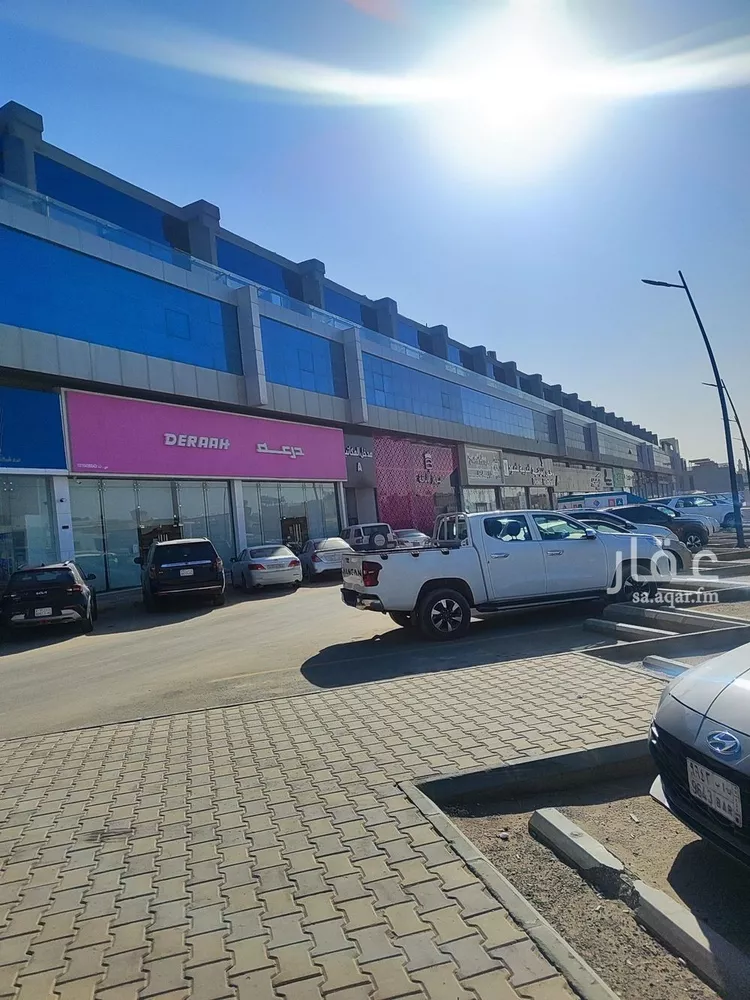 محل للإيجار في شارع وادي الساحل, حي الرمال, مدينة الرياض, منطقة الرياض صورة 2