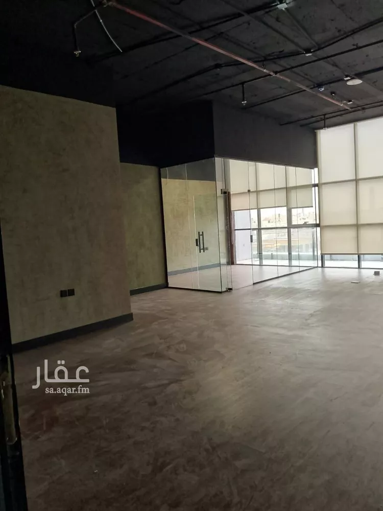 مكتب تجاري للإيجار في شارع وادي الساحل, حي الرمال, مدينة الرياض, منطقة الرياض 1 صورة