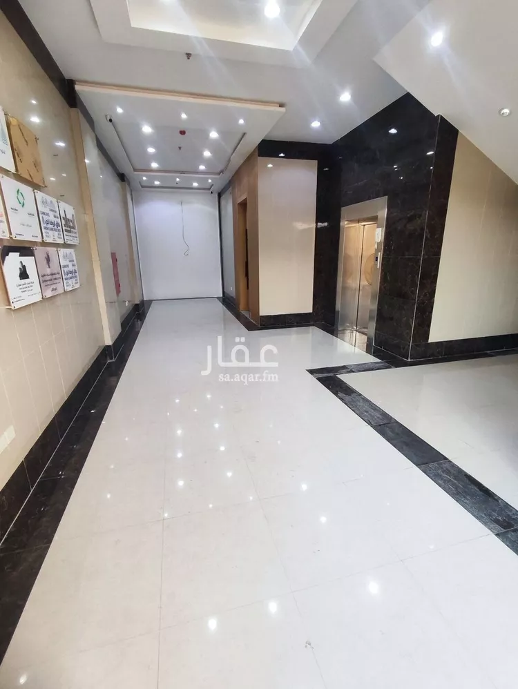 مكتب تجاري للإيجار في شارع خالد بن الوليد الفرعي, حي غرناطة, مدينة الرياض, منطقة الرياض صورة 2