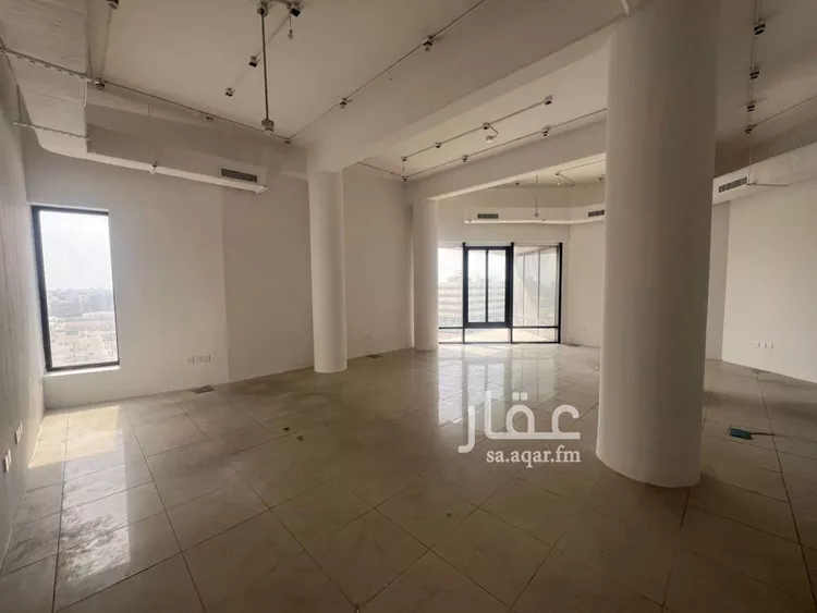 مكتب تجاري للإيجار في null صورة 3