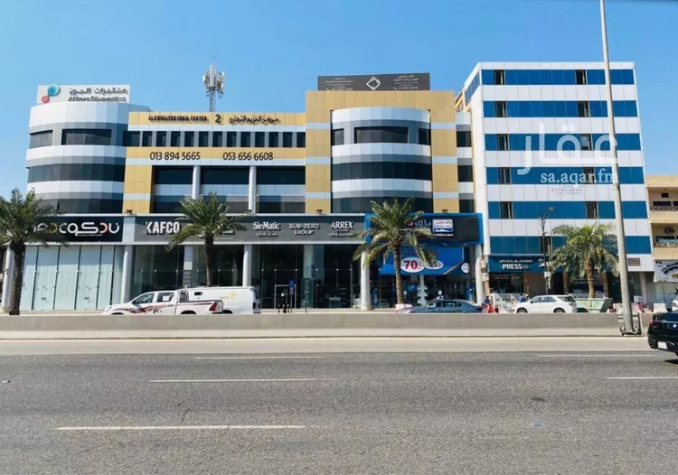مكتب تجاري للإيجار في شارع طريق الملك عبدالعزيز, حي مدينة العمال, مدينة الخبر, المنطقة الشرقية