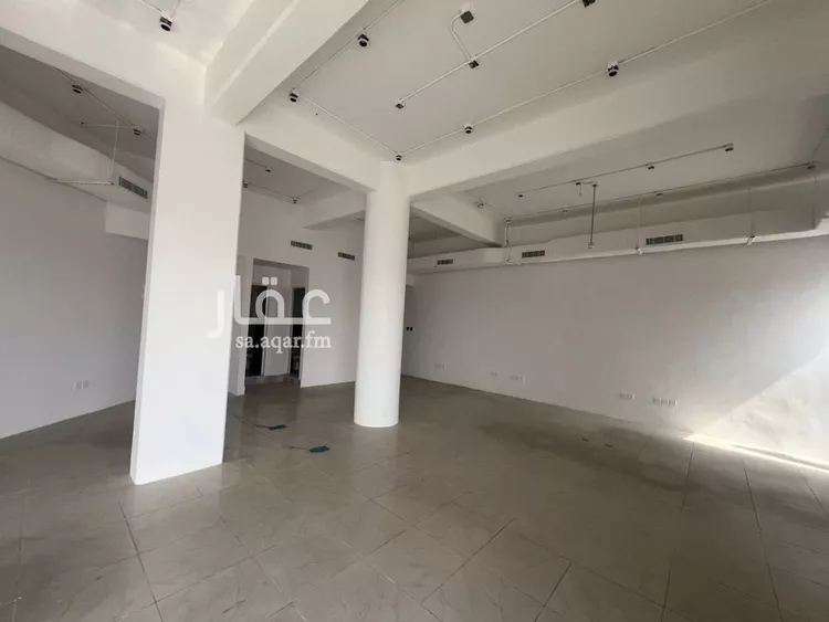 مكتب تجاري للإيجار في null صورة 4