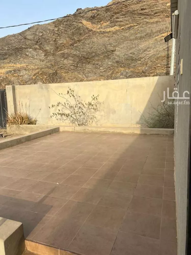 استراحة للبيع في شارع اسعد بن سلامة الأنصاري ، غامد الزناد ، فرعة غامد الزناد صورة 4