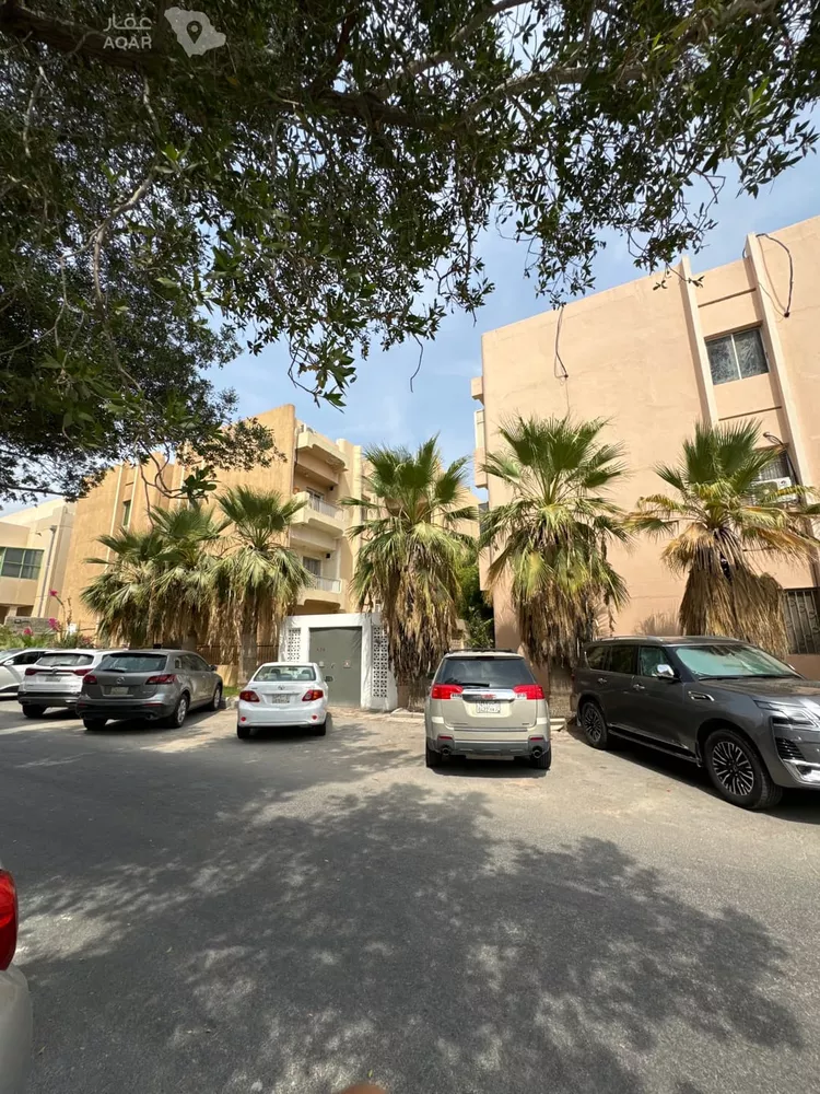 عمارة للبيع في شارع اليرموك, حي مدينة العمال, مدينة الخبر, المنطقة الشرقية 4