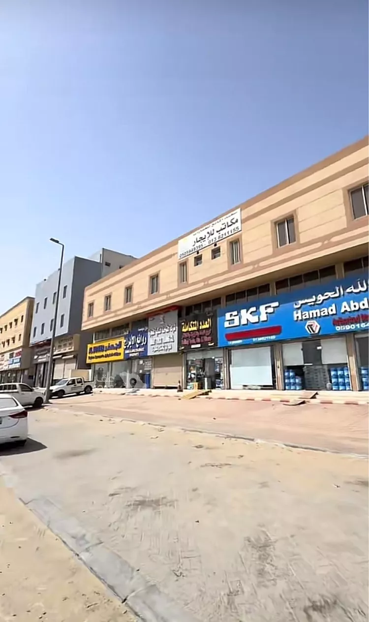 مكتب تجاري للإيجار في شارع 14ب, حي الصناعية, مدينة الدمام, المنطقة الشرقية 2